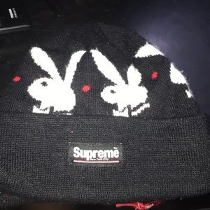 Supreme x Playboy jacquard Beanie FW17